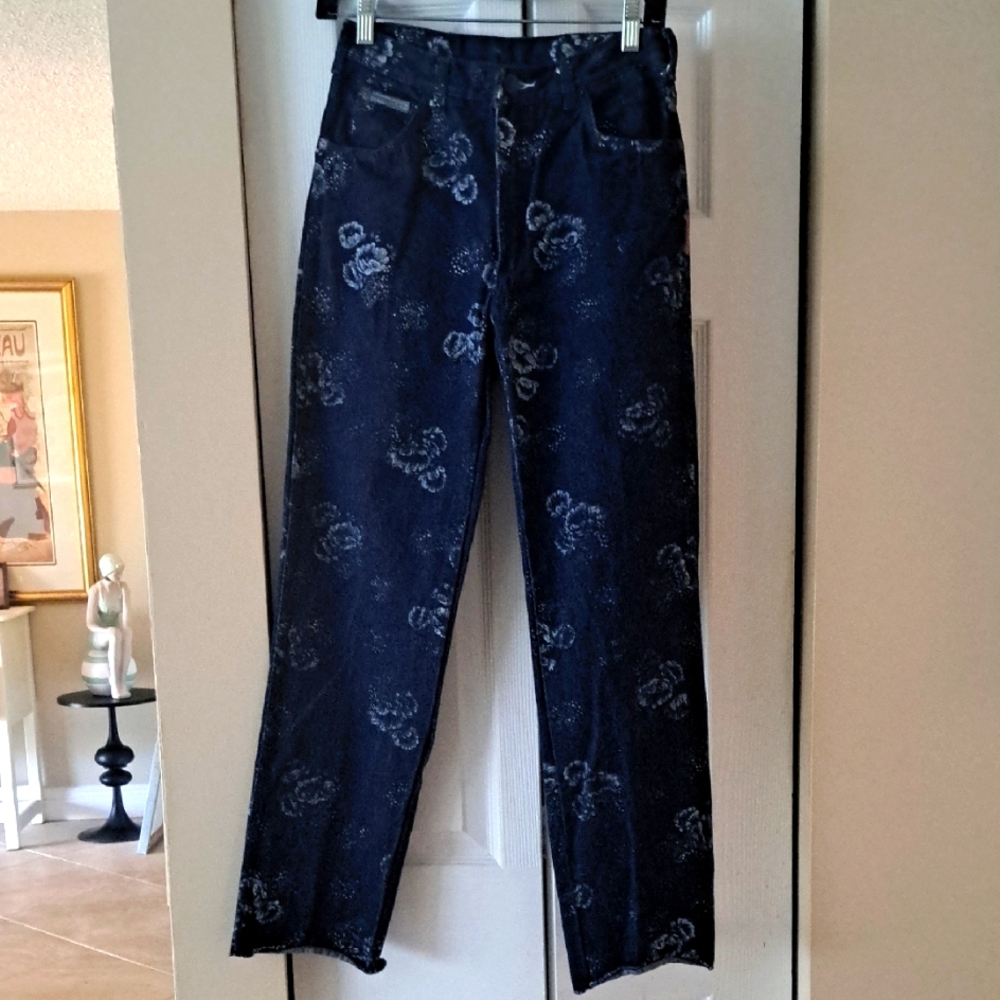 Fiorucci Milan Italy Dark Blue Floral High Waist Raw edge Jean 32 US 6 Excellent